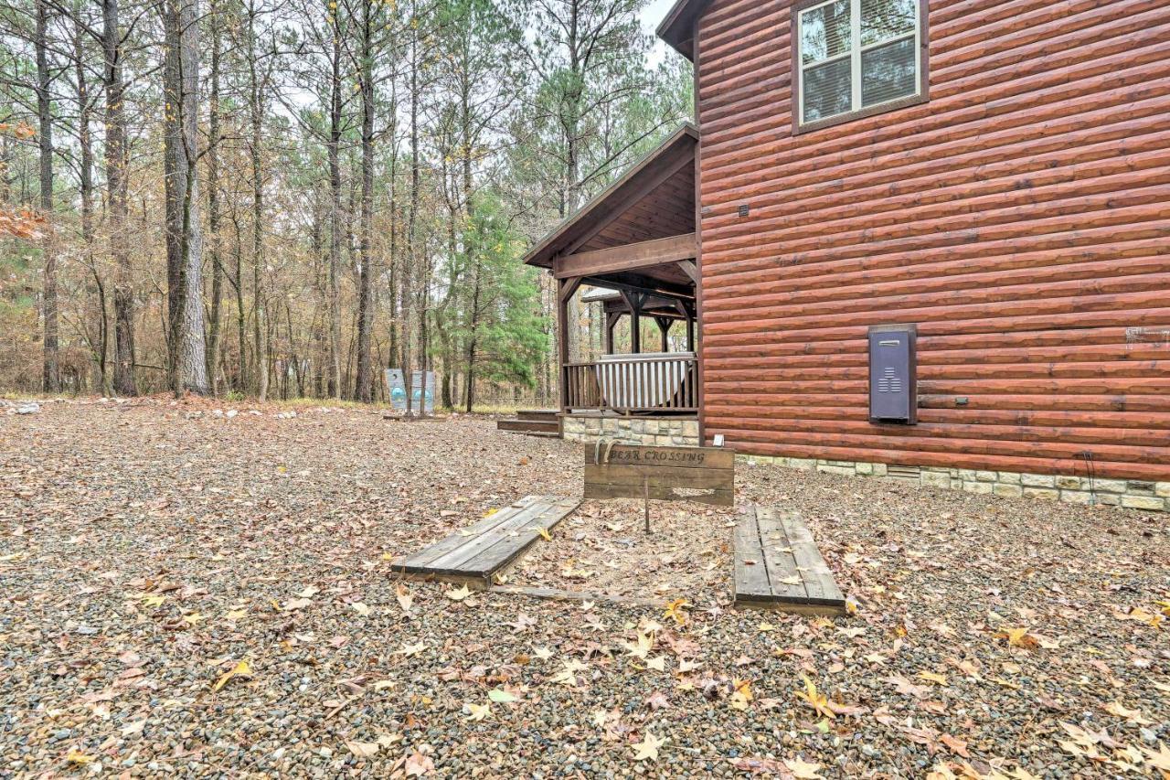 Expansive Broken Bow Cabin With Hot Tub And Playset! Exterior photo